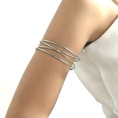 Upper Arm Cuff Bracelet Boho Hippie Armlet Mimimalist Simple Egyptian Stylish Brand New In Original Package No Price Tags Attached Silver Tone Metal Party Work Office Gift ***Check Out My Other Items** Save $$ On Shipping!!! (5k90) Tags Home, Country ,Collectable, Vintage, Figurine ,Office, Boho, Hippie, Stylish, Gift, Fashion, Surfer, Vacation, Beach, Unisex, Vegan, Minimalist, Western, Southwest, Native American, Mid Century, Retro, Chic,, Victoria's Secret, Sexy, Love, Mcm, 50's, 60's, 70's, Modern Cuff Bracelet As A Spring Gift, Modern Bangle Bracelets For Spring, Silver Bracelets For Spring, Modern Silver Cuff Bracelet For Spring, Modern Spring Bangle Bracelets, Modern Bracelets As Spring Gifts, Modern Bracelet For Spring Gift, Modern Spring Bracelets As Gifts, Elegant Metal Bangle For Spring