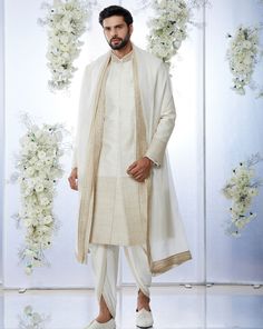 Gold Sherwani, Cream Sherwani, Indian Wedding Clothes For Men, Seema Gujral, Embroidered Sherwani, Zari Embroidery, Wedding Outfit Men, Indian Men Fashion