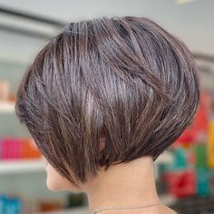 50 Outstanding And Latest Short Layered Hairstyles for Women - NOLOND