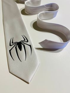 Men’s Tie, White Ties For Black Tie Events On Father's Day, White Tie For Black Tie Events, Silver Ties For Father's Day Gift, Silver Ties For Weddings And Father's Day, Classic White Suit And Tie Accessories For Gift, Silver Wedding Tie, White Standard Tie For Suit As A Gift, White Adjustable Suit And Tie Accessories For Wedding