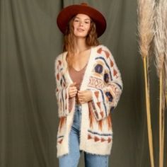 New Boho Aztec Cozy Cream Cardigan Sweater. Every Now And Then You Come Across A Cardigan That Is As Soft As It Is Beautiful. This Is The One! Open Front Styling So Soft And Cozy. Long Sleeve Dropped Shoulder Oversized Fit 60% Nylon/30% Acrylic/10% Polyester Small: 26" Bust Flat Across/27" Length Medium: 27" Bust Flat Across/27" Length Large: 28" Bust Flat Across/27" Length All Measurements Are Approximate All Items Ship Same Or Next Business Day! Style: Boho Western Ranchwear Rodeo Pendleton Co Farmhouse Boutique, Travel Cardigan, Black Lace Cardigan, Cream Sweater Cardigan, Cable Knit Sweater Womens, Cream Cardigan, Cardigan Sweater Coat, Orange Sweaters, Cozy Cardigan