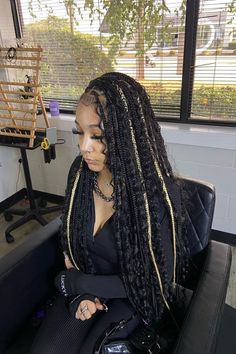 Knotless Braids With Loose Curls, Braids With Loose Curls, Goddess Braids With Color, Braid Hairstyle Ideas, Braids With Color, Goddess Braid Styles, Curly Braided Hairstyles, Twisted Braid, Colored Box Braids