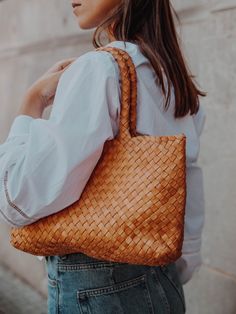 The Mini Elena, Italian Woven Leather Purse - MILANER Woven Leather Bag, Woven Shoes, Leather Pieces, Work Bag, Vegetable Tanned Leather, Tote Bag Design, Nappa Leather, Leather Purse, Leather Tote Bag