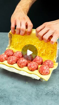 Meat Cheese Tray, Appetizing Tv, Water Shape, Quick Appetizer, Puff Pastry Appetizers, Minced Meat Recipe, Pastry Appetizer, No Cook Appetizers, Appetizer Meatballs