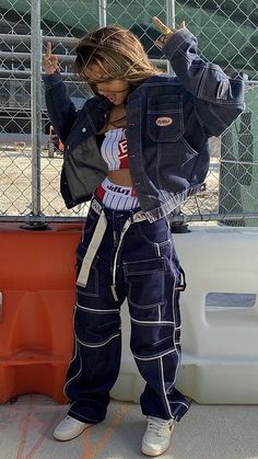 Pakaian Hipster, 90s Fashion Outfits, Tomboy Outfits, 2000s Fashion Outfits, Tomboy Style Outfits, Streetwear Fashion Women, Swaggy Outfits, Tomboy Fashion, Teenage Fashion Outfits