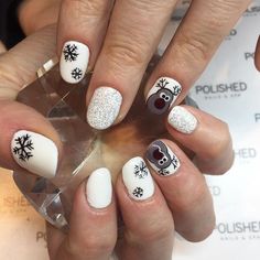 Reindeer Nails | Holiday Nail Art Designs Too Pretty To Pass Up Reindeer Nails, Santa Claus Drawing, Neat Nails, Nails Board, Nails Holiday