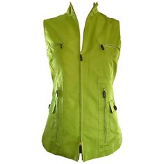 Chic mid 1990s never worn CAROLINA HERRERA Size 8 lime green cargo vest! Wonderful tailored fit, with four buttoned pockets on the front. Luxurious silk (55%) and cotton (45%) makes for the perfect weight. Zipper up the front. Great alone or layered. Comes with two extra buttons. In great condition. Made in Italy Marked Size US 8 Measurements: 36-38 inch bust 30 inch waist Gilet Cargo, Green Cargo Vest, Vintage Vests, 90s Vest, Chiffon Jacket, Silk Vest, Cargo Vest, Beaded Jacket, Green Vest