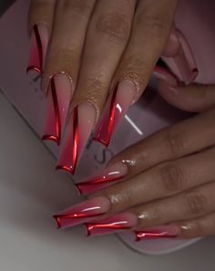 Curved 90s Nails, Nail Art Red Designs, Pink Curved Nails, Valentine’s Day Nails Ideas, Fire Design Nails, Y2k Acrylics, Red Glass Nails, Red Acrylic Nails Coffin, Red Ombré Nails