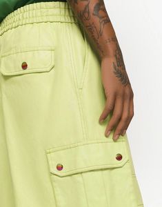 Expertly crafted from soft 100% cotton, these light green cargo shorts Dolce & Gabbana are a must-have addition to any summer wardrobe. With comfortable drawstring waist, four spacious pockets, and knee-length cut, combine both style utility for versatile effortless look. Green Cargo Shorts, Dolce Gabbana Shoes, Green Cargo, Track Shorts, Summer Look, Fashion History, Quality Fashion, Summer Wardrobe, Summer Looks