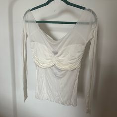 Size Xl But Looks More Like A L Cream Colored Not The Best Quality - That’s Why I Am Selling At Such A Low Point Casual Bandeau Top For Date Night, Spring Long Sleeve Top With Built-in Bra, Trendy Bandeau Tops For Date Night, Fitted Top For Summer Date Night, Long Sleeve Party Tops With Built-in Bra, Party Tops With Built-in Bra And Long Sleeves, Fitted Top For Date Night In Summer, Spring Bandeau Top For Night Out, Casual Bandeau Top For Party