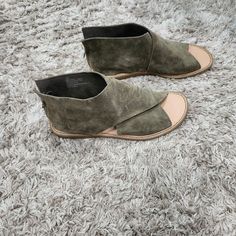 Never Worn, Sage, Suede, Zip Up Sandals By Born Born Sandals, Caged Shoes, Women's Shoes Accessories, Sundance Catalog, Born Shoes, High Quality Shoes, Suede Sandals, Leather Slides, Open Toe Sandals