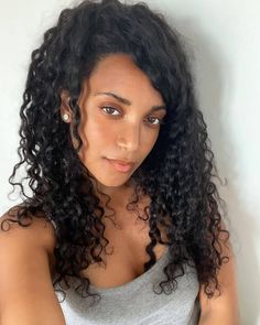 Starting my curly journey 💕. 📸 : Via IG mlyn_88 #journey #curlyhair #curlystyle #hairjourney #care #hair #loveforcurls #curlswithlove #curlspoppin #curlcrush #curldefinition #bouncecurl #healthycurls #longcurlyhair #curlygirl #curlygirlmethod #curlyhairdontcare #healthyhairjourney #hairstyle #myhair #curlyproducts Healthy Hair Journey, Care Hair, Hair Journey