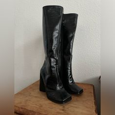 Never Worn Snake Print Boots, Print Boots, Black Snake, No Brand, Snake Print, Shoes Heels Boots, Shoes Women Heels, Knee High, Heeled Boots