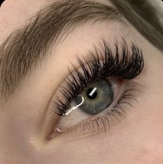 Mascara Look Eyelash Extensions, Eyelash Extensions Styles Natural, Eyelash Ideas, Bottom Lash Extensions, Lash Tutorial, Types Of Eyelash Extensions, Eyelash Extensions Classic, Lash Training