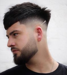 Medium Fade Haircut, Temp Fade, Men Haircut Undercut, Temp Fade Haircut, Mid Fade Haircut, Fade Haircut Styles, Classic Mens Hairstyles, Low Skin Fade, High Skin Fade