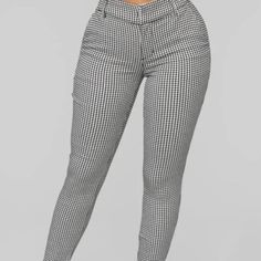 Nwot Fashion Nova Pants Trendy High Waist Houndstooth Bottoms, Chic Houndstooth High-waisted Pants, Casual High-waisted Houndstooth Pants, Chic Stretch Houndstooth Bottoms, High Waist Gingham Pants For Work, Casual Houndstooth Bottoms For Work, Trendy Fitted Houndstooth Bottoms, Casual Houndstooth Workwear Bottoms, Black Houndstooth Trousers