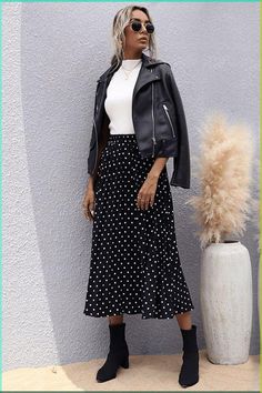 Polka Dot Midi Skirt Outfit, Black Polka Dot Skirt Outfit, Dots Skirt Outfit, White Midi Skirt Outfit, Polka Dot Skirt Outfit, Dot Skirt Outfit, Midi Rock Outfit, Black Boot Outfits