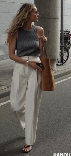 Work Linen Pants Outfit, Scandinavian Summer Style, Elegant Summer Outfits, Linen Dress Pants, Classy Business Outfits, Business Professional Outfits, Cardigan Blazer, Business Attire Women, Summer Work