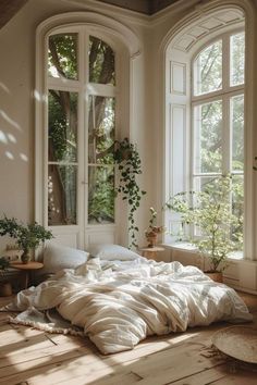 Ethereal Aesthetic Room, Summer House Bedroom, Summer Bedrooms, Summer Bedroom Ideas, Nature Bedroom, Cozy Aesthetics, Summer Decor Ideas, Summer Bedroom Decor, Indie Bedroom