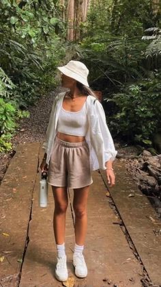 Philippines Outfit, Summer Camp Outfits, Backpacking Outfits, Wander Outfit, Trekking Outfit Women, Trekking Outfit, Camping Outfits For Women, Cute Hiking Outfit, Hiking Outfit Spring