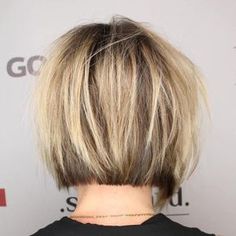 Brown And Blonde Bob Bob Balayage, Blonde Balayage Bob, Haircut Tip, Short Bobs, Short Layered Haircuts, Short Bob Haircuts, Penteado Cabelo Curto