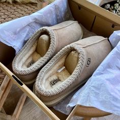 Women's Tasman Shearling Slippersnew In A Box Uggs For Women, Taxman’s Uggs, Ugg Tasman Aesthetic, Ugg Antelope, Groovy Shoes, Fuzzy Shoes, Ugg Shoes Women, Cute Uggs, Ugg Ankle Boots