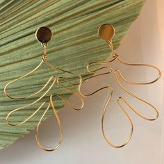 Botanica Earring - AIRI Jewelry & Gallery - Flat Earring, Wire Earrings Handmade, Jacket Designs, Jewelry Minimal, Wire Jewelery, Wire Earring, Ear Jacket Earring, Earring Jackets, Traditional Earrings