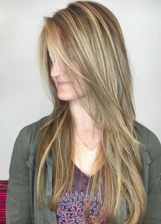 Layered Hairstyle For Long Straight Hair Straight Layered Hair, Classy Hairstyles, Straight Hair Cuts, Brown Hair With Blonde Highlights, Haircuts Straight Hair, Brown Blonde Hair