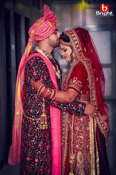 Close Up Poses For Couples, Kapl Photo, Copul Poses, Groom Poses Indian, Wedding Closeup