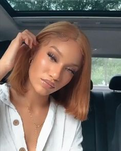 Straight Bob Wig, Honey Hair Color, Short Straight Bob, Dyed Natural Hair, Honey Blonde Hair, Strawberry Blonde Hair, Honey Hair