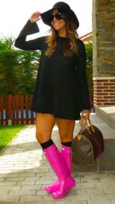 Pink Hunter Boots Outfit, Rainboots Outfit, Hunter Boots Outfit, Hunter Wellies, Wellies Rain Boots, Hunter Outfit