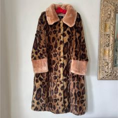 Worn Once. Smoke Free, Pet Free Home. Originally $700. I’ve Taken $300 Off The Original Price Faux Fur. Very Soft And Warm For The New Season. Cheetah Fur Coat, Thrift Manifestation, Cheetah Coat, Cheetah Print Coat, Outfit Collages, 2024 Aesthetic, December 01, Dopamine Dressing, Leopard Coat