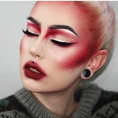 See this Instagram photo by @100daysofmakeupchallenge • 2,464 likes Editorial Make-up, Fire Makeup, Devil Makeup, Avant Garde Makeup