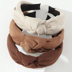 New Set Of 3 Brown Earth Tone Ombre Top Knot Faux Suede Boutique Statement Headbands Circumference: 15" Life Isn't Perfect But Your Outfit Can Be Dress It Up Or Dress It Down Brand New In Package From A Pet & Smoke Free Environment! Never Purchased On Poshmark Before? Use My Code And Enjoy $10 Off Your First Purchase! Code: @Berkleyandco Guess Bags Black, Sassy Dress, Embellished Headbands, Guess Bags, Wide Headband, Trendy Boho, Bead Charm Bracelet, Knot Headband, Top Knot