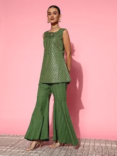 Product Features: This co-ords set consists of top and palazzosGreen printed top,̢̊has a round neck, sleevelessGreen solid̢̊palazzos, has a slip-on closure Size & Fit: The model (height 5'8'') is wearing size S Material & Care: Top Fabric: 100% Cotton Blend, Bottom Fabric: Cotton Blend SKU#: 10140141GR Disclaimer: There may be slight difference in actual product color compared to product images. Fitted Sleeveless Pant Set For Festive Occasions, Festive Fitted Sleeveless Pant Set, Green Sleeveless Palazzo Set For Festive Occasions, Festive Sleeveless Green Palazzo Set, Festive Sleeveless Palazzo Set For Spring, Green Palazzo Set For Summer Festive Occasions, Summer Festive Green Palazzo Set, Sleeveless Pant Set For Summer Party, Casual Sleeveless Festive Sets