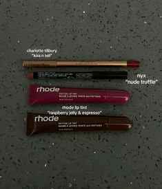 Rhode Makeup Aesthetic, Rhode Makeup, Lip Combo Makeup, Makeup Gloss, Red Inspiration, Gloss Lips, Beauty Modeling