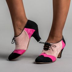 American Duchess: Karolina Women's Retro Oxfords (Pink/Black) Dumond Shoes, Karolina Zebrowska, 18th Century Shoes, Edwardian Shoes, Century Shoes, American Duchess, Camping Shoes, Witch Shoes, Suede Oxfords