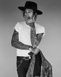 Mens Country Rock Fashion, Captain Hat Outfit, Tattoo Outfit, Hat Outfit Men, Dystopian Fashion, Rock And Roll Fashion