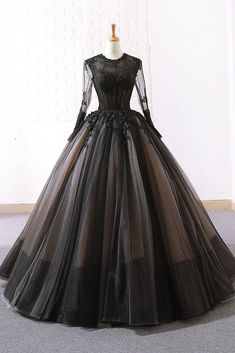 Prom Dress Tulle, Lace Long Prom Dress, Prom Dress Pictures, Black Ball Gown, Floor Length Wedding Dress, Prom Dresses Vintage, Ball Gowns Evening, فستان سهرة, Sweetheart Dress