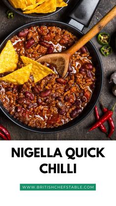 Nigella Quick Chilli Beanless Chilli Recipes, Basic Chilli Recipes, Quick Chilli Recipe, Hearty Beef Chilli, Worlds Best Chilli, Nigella Recipes, Crispy Chilli Beef, Nigella Lawson Recipes, Chilli Recipe