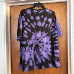 Shein Women’s Black & Purple Tie Dye Oversized Short Sleeve T-Shirt Size Medium Excellent Never Worn Condition Oversized Purple T-shirt For Summer, Purple Oversized Short Sleeve Top, Oversized Purple Tops For Streetwear, Oversized Purple Summer T-shirt, Goth Tie Dye, Moodboard Pictures, Black Tie Dye Shirt, Baggy Shirts, Shein Women