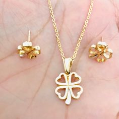 Material: 18k Gold Filled -Necklace Charm Size: 15.5 X 12mm -Stud Width: 10mm -Perfect For All Time. -High-Quality Set! Four-Leaf Clover Stem Is Of Silver Color. Clover Leaf Jewelry, House Of Gold, Lucky Four Leaf Clover, Clover Jewelry, Luck Charm, Clover Necklace, Leaf Jewelry, Luck Charms, Four Leaves