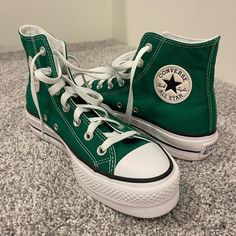 Never Worn Dark Green High Top Converse, Green Converse High-top Sneakers For Spring, Converse High Tops Outfits, Green Hightop Platform Converse, Dark Green Converse, Green Converse High-top Sneakers, Dirty Converse