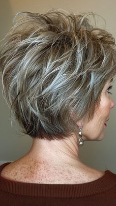 Womans Short Hair Styles, Gray Short Hairstyles, Short Layered Fine Hair, Chin Length Gray Hairstyles, Semi Short Hairstyle Women, Makeup With Short Hair, Short On Top Long On Bottom Hairstyles, Gray Hair Short Styles, White Hair With Lowlights Older Women