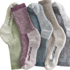 Brand New Pair (1) Of Unisex Smartwool Trekking Socks. Super Thick And Warm. Sold Out Pretty Green Color. Price Firm. Wool Hiking Socks For Women, Ski Socks Woman, Helle Hansen Socks, Smart Wool Socks, Trekking Outfit Women, Trekking Outfit, Smartwool Socks, Outfit Leggings, Hiking Socks