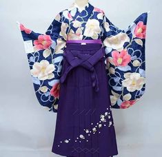 Item: Furisode Kimono & Hakama , Jyuban & Obi set No. yko237 Size: US L / Kimono Weidth 68cm Length 165cm / Hakama Length 91cm Weidth - fit many sizes Condition: NEW. Please check the photos. If you are 160-170cm tall, This kimono set will fit well. Kimono Hakama, Long Kimono Dress, Furisode Kimono, Kimono Set, Kimono Outfit, Kimono Vintage, Wedding Kimono, Japanese Dress, Obi Belt