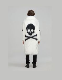 Lush and cozy Skull and bones faux fur black coat with crosses on sleeve Unisex sizing, refer to size chat for perfect fit. Runs small size up highly recommended Halloween Grunge Outerwear With Skull Print, Black Edgy Outerwear With Skull Print, Winter Skull Print Outerwear For Streetwear, White Skull Shaped Grunge T-shirt, Winter Skull Print Grunge Outerwear, Egirl Aesthetic, Goth Grunge, Black Faux Fur Coat, Long Faux Fur Coat