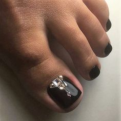 Black-Rhinestones Toe Nail art Black Pedicure With Rhinestones, Black Nails Pedicure, Black Pedicure Designs, Black Pedicure Ideas, Black Toe Nail Designs, Teen Nail Art, Black Pedicure, Easy Toe Nail Designs