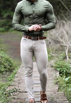 Superenge Jeans, Western Outfits Men, Hunks Men, Formal Men Outfit, Lycra Men, Mens Fashion Casual Outfits, Stylish Mens Outfits, Men In Uniform, Mens Casual Outfits