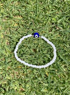 cute simple evil eye bracelet! White Evil Eye Bracelet, Simple Evil Eye, White Evil Eye, Eye Bracelet, Cute Bracelets, Evil Eye Bracelet, Evil Eye, Favorite Jewelry, Etsy Accessories